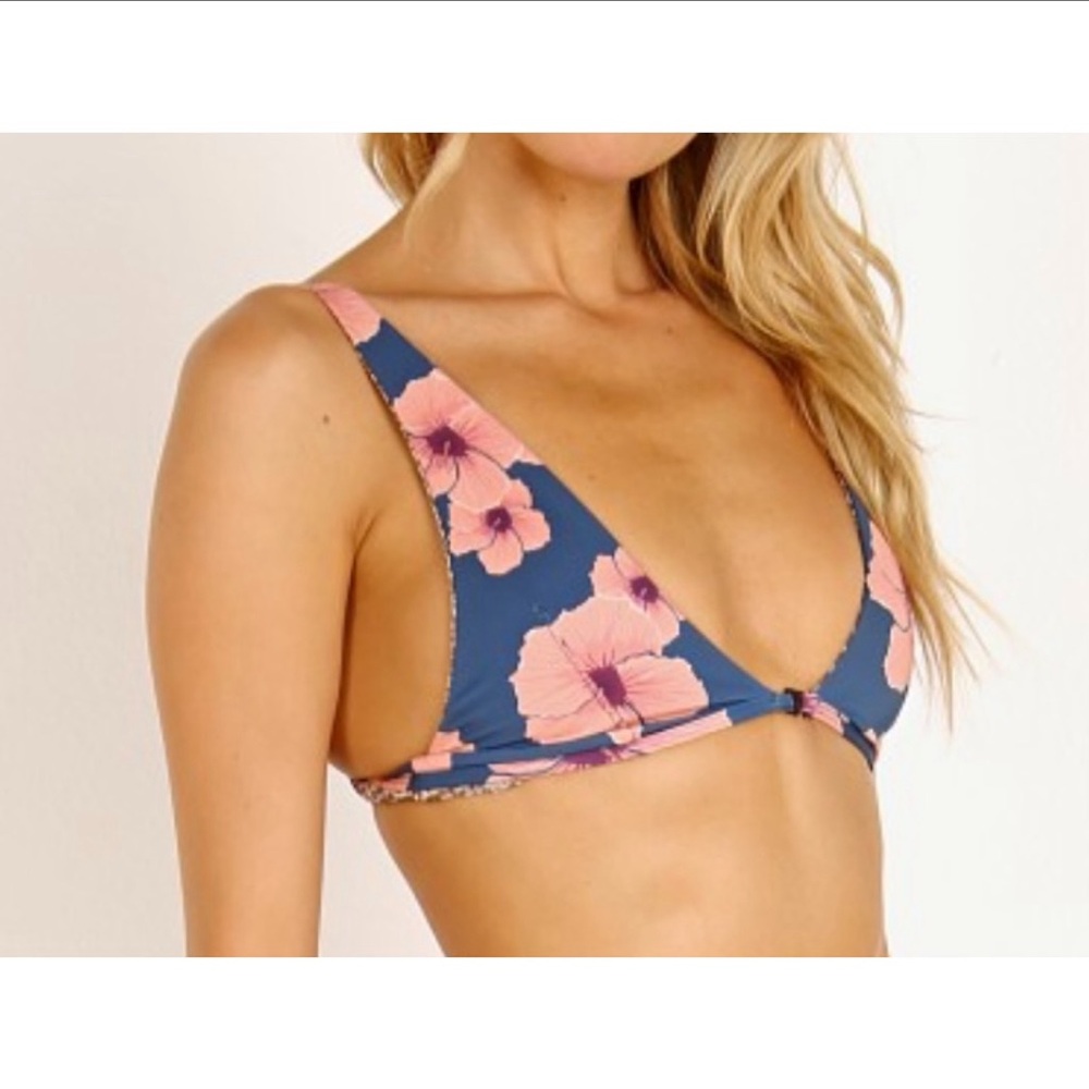 RARE Acacia Swimwear Bosa Bikini Top Size Large in Hibiscus